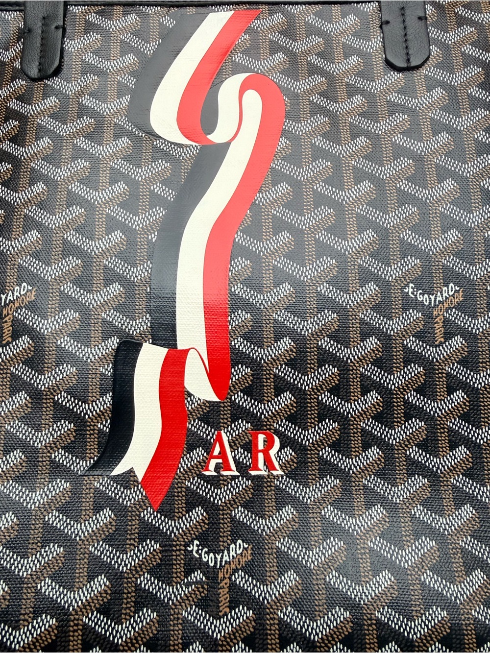 Goyard Artois MM - Picture 4 of 15